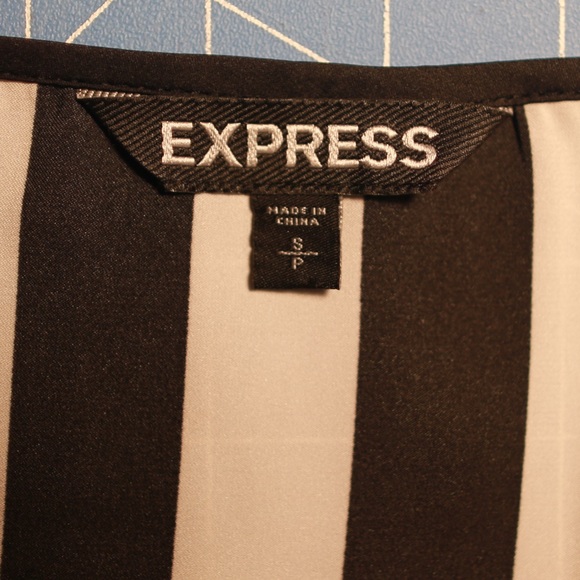 Express Crew Neck Tunic - Small - Picture 4 of 6